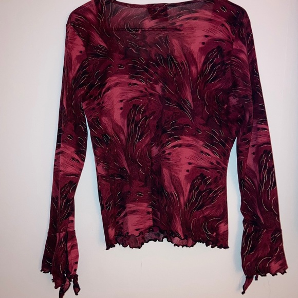 Red scoop neck long sleeve shirt - Picture 2 of 5